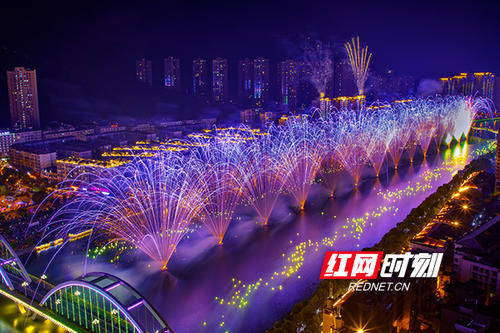 浏阳vs醴陵夜景视频直播,两座湘东小城,谁的夜色更撩人? 浏阳vs醴陵夜景视频直播,两座湘东小城,谁的夜色更撩人?